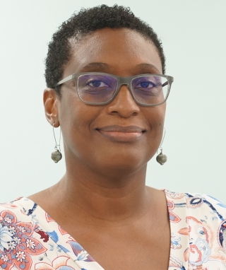 Ms. Carolyn Walkes