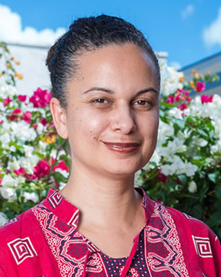 Dr. Tara Inniss