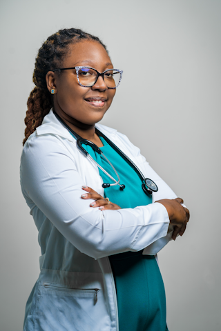 Dr. Simone Evelyn